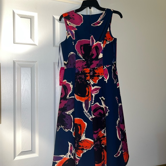 ✨NWT Trina Turk High-Low Midi dress size 6✨ - Picture 8 of 8
